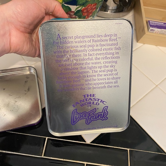 Vintage Lisa Frank tin-Skeeter the Seal/Rainbow Reef - Picture 3 of 6
